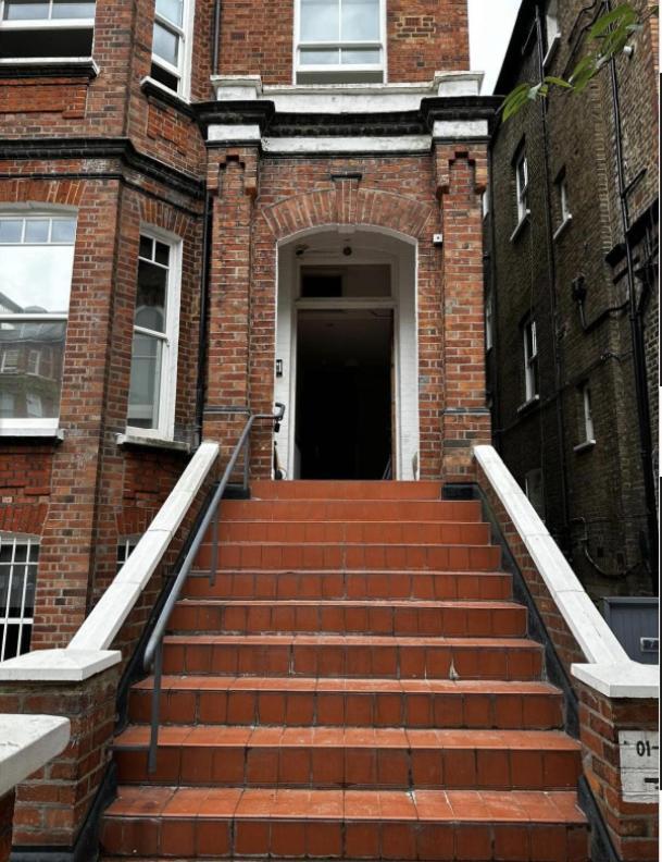 Cozy Near Regent's Park N9 *