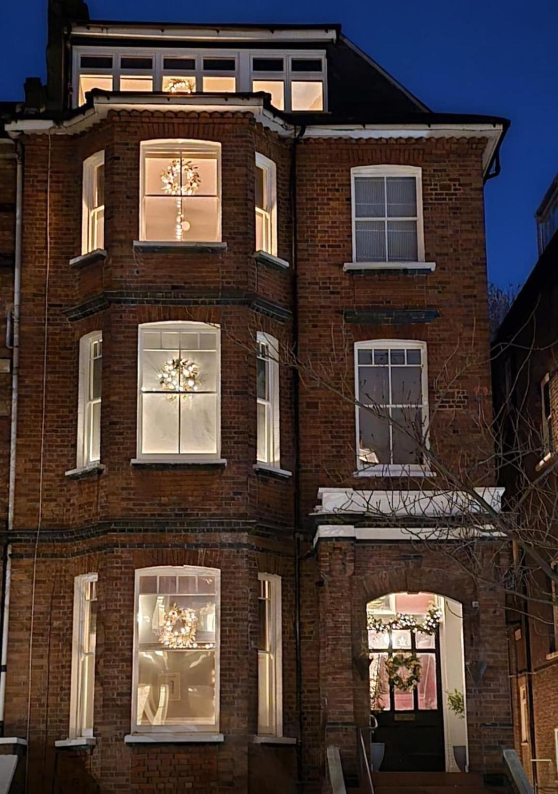 Cozy Near Regent's Park N9 London